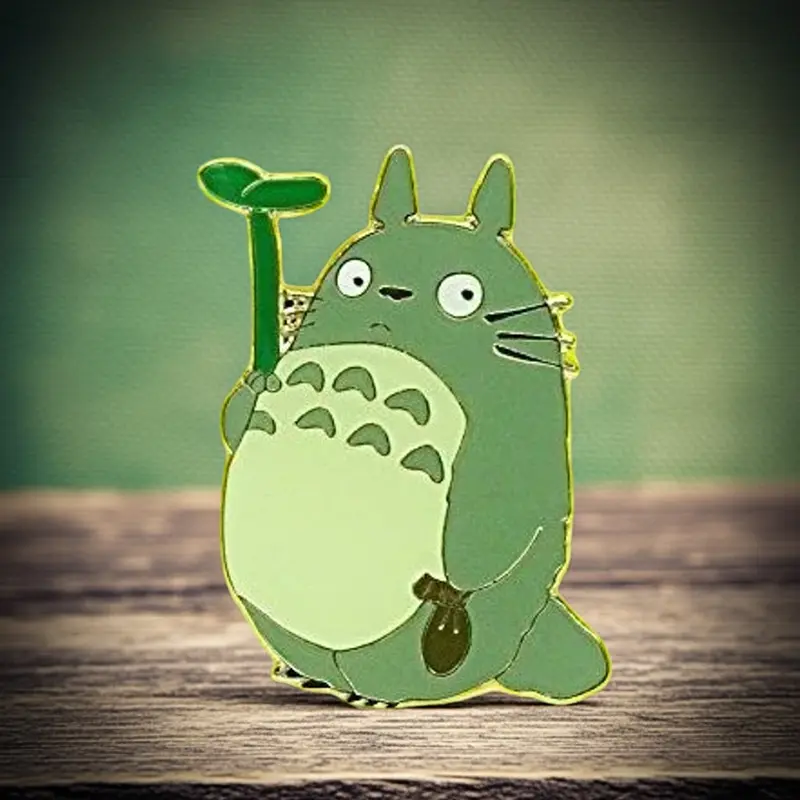 Ansteck-Pin grauer Totoro (stehend)