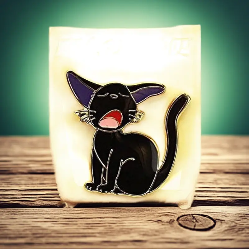 Ansteck-Pin Jiji am Gähnen - Kiki's Lieferservice