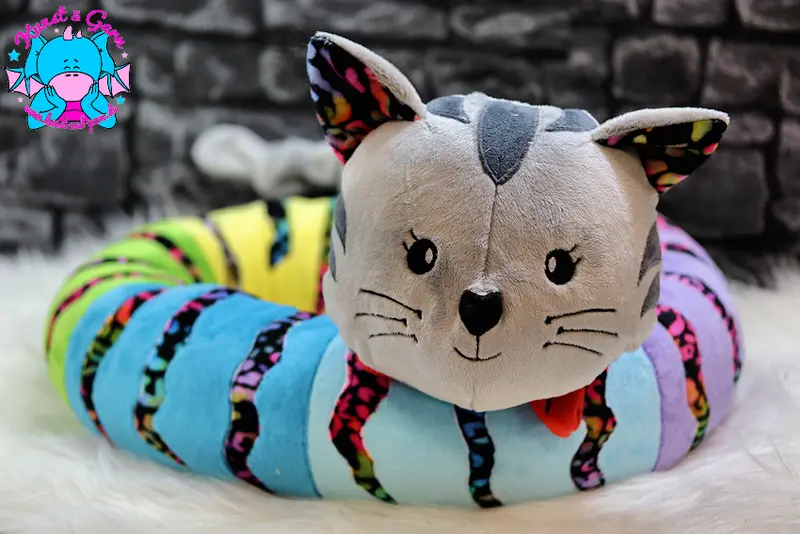 Bettkatze Bastet grau/graphit/regenbogen