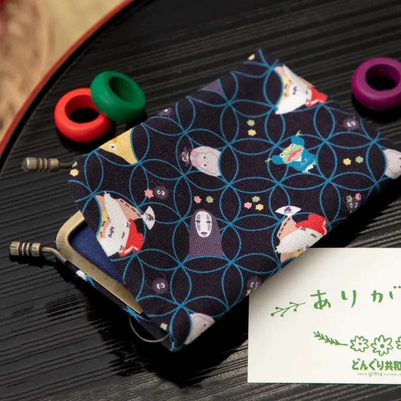 Chihiros Reise ins Zauberland Card Case Spirits & Candy