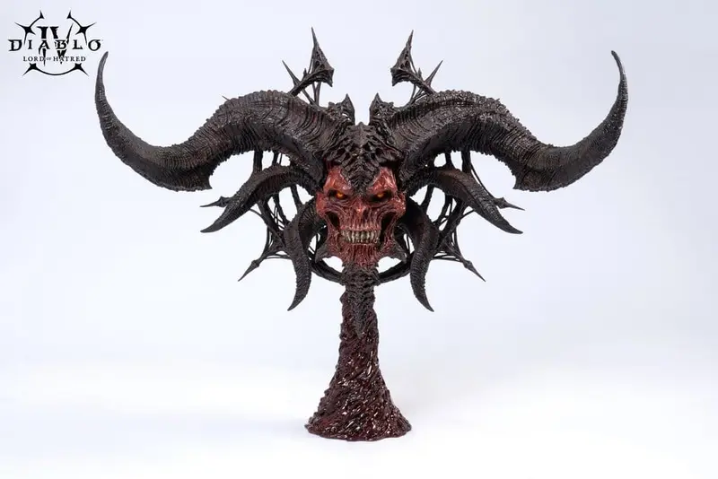 Diablo IV Art Mask Replik 1/2 Scale Mephisto 43 cm