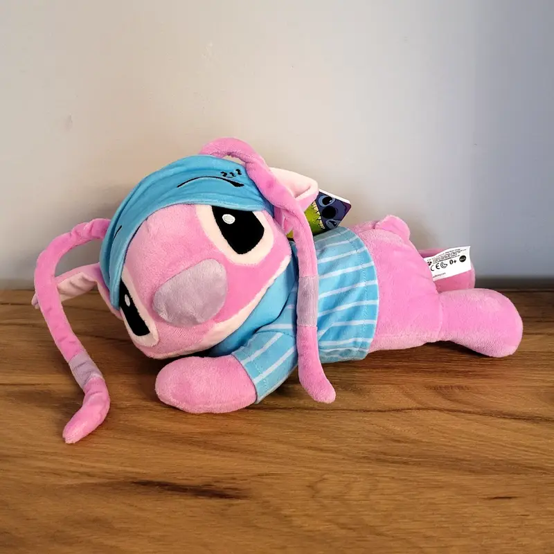 Disney Engel Angel mit Maske liegend wach schlafend Stitch Plüschtier Spielzeug Strampler Pyjama Kuscheltier Lilo&Stitch NEU