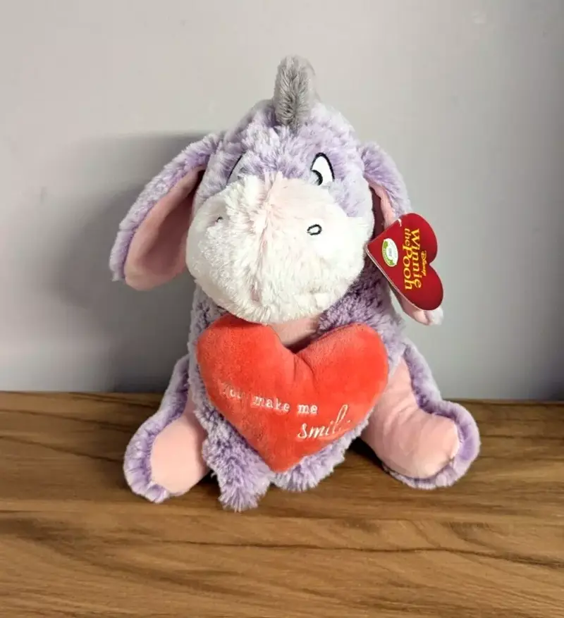 Disney Plüsch Stofftier Kuscheltier Figur I‑Aah IA mit Herz Smile Plüschtier Esel aus Winnie Puuh NEU