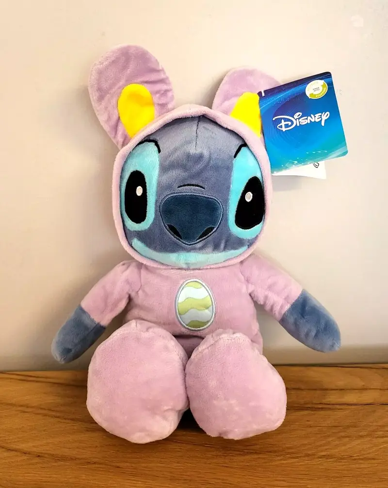 Disney Plüsch Stofftier Kuscheltier Stitch Pyjama Party im Strampler im Schlafanzug NEU