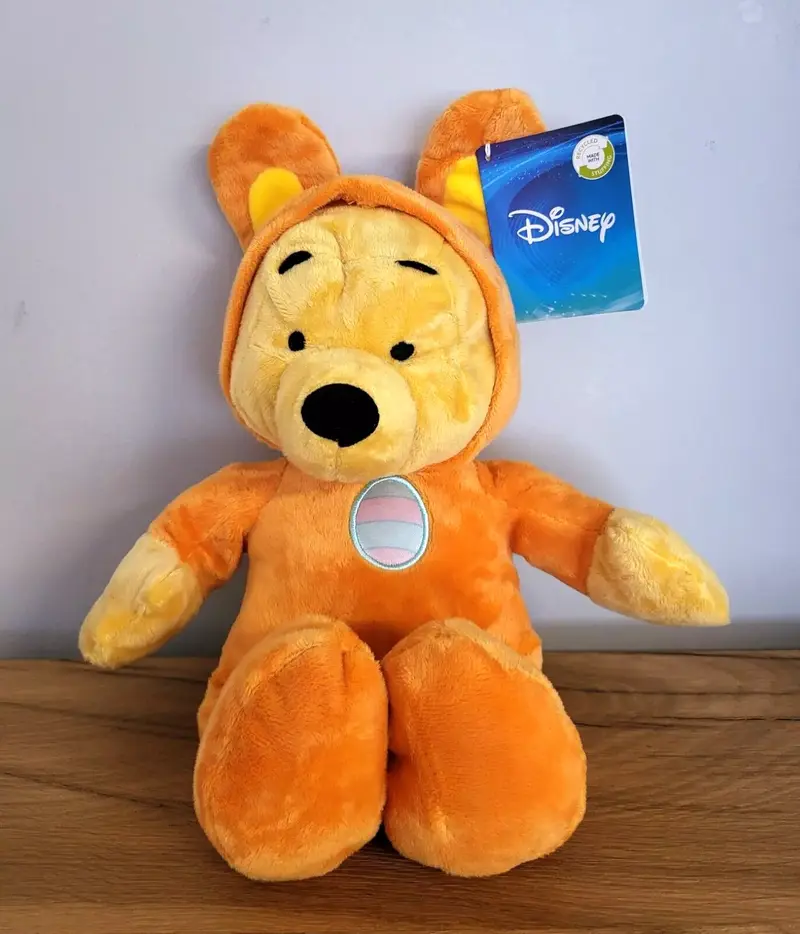 Disney Plüsch Stofftier Kuscheltier Winnie Pooh Puuh Pyjama Party im Strampler im Schlafanzug NEU