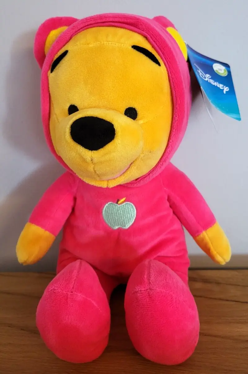 Disney Plüsch Stofftier Kuscheltier Winnie Puuh Pooh Pyjama Party im Strampler NEU