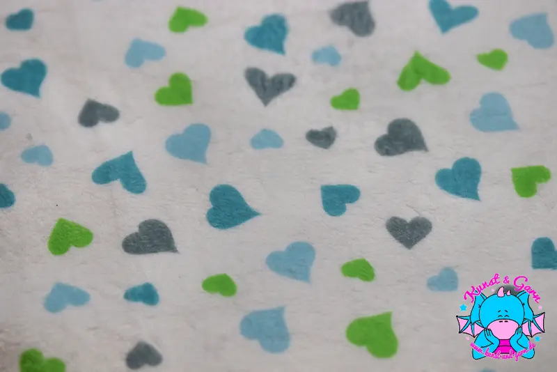Eigenproduktion Digitaldruck Minky Hearts blau grün 3mm
