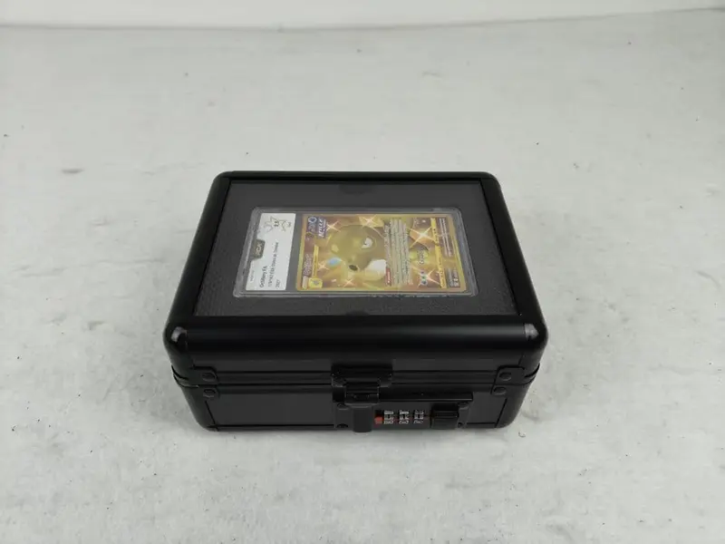 Evoretro Graded Card Display- und Transportkoffer mit Sichtfenster Schwarz