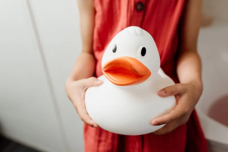 Große XL Ente Schneeweiss Badeente Kentersicher Isabelle Laurier