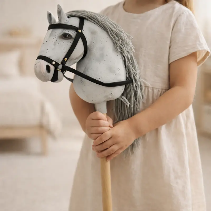 Hobby Horse Steckenpferd – Pferd für Kinder weiß schwarz