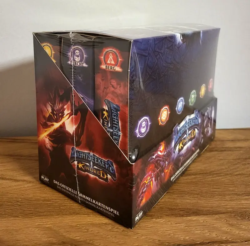 Lightseekers Kindred Kartenspiel Display Deck Box 6x Starterdeck DE NEU & OVP