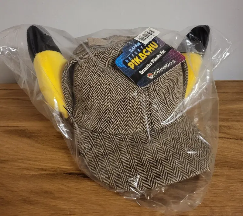 Pokemon Pikachu Meisterdetektiv Hut Mütze Cap Kappe mit Ohren ca.31x23x15 cm NEU & OVP
